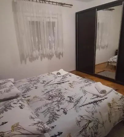 Apartament Apartman Maja